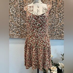 Wild Fable Coral Pink & Cream Floral Tiered Mini Dress- size L